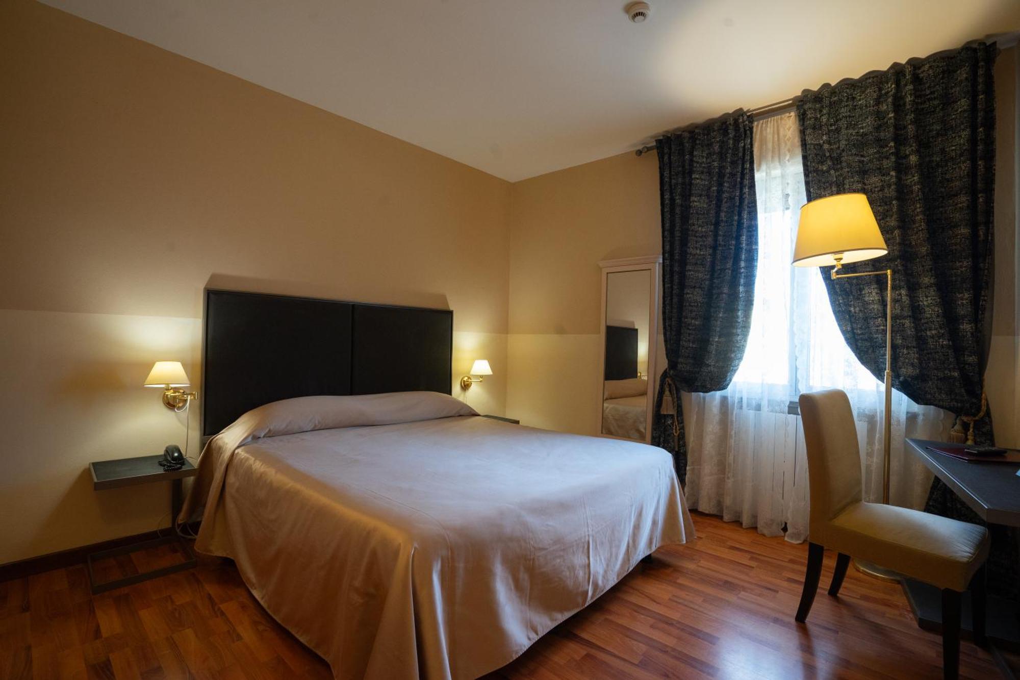 Hotel Bernardino Lucca Exteriér fotografie