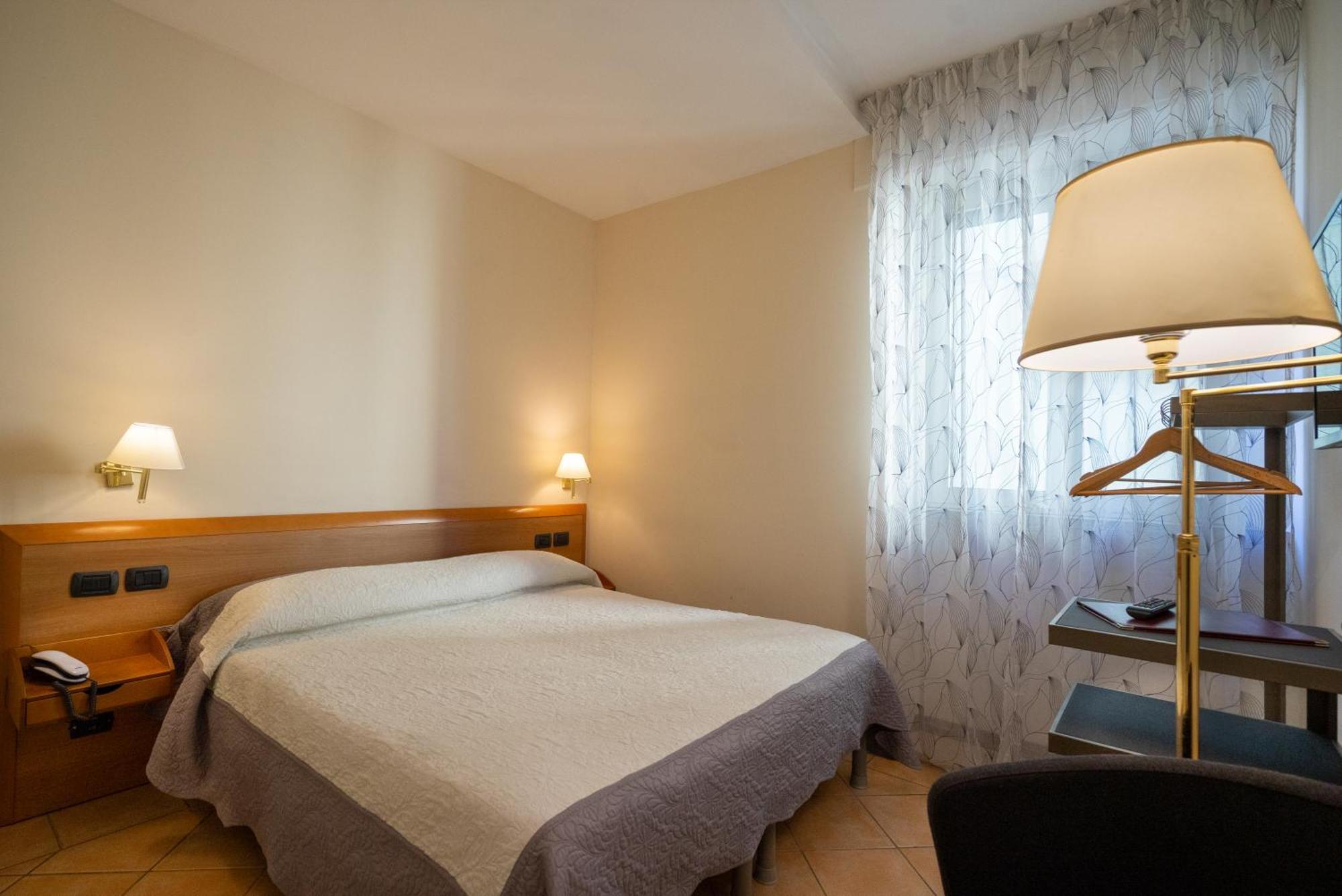 Hotel Bernardino Lucca Exteriér fotografie