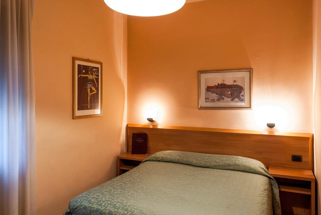 Hotel Bernardino Lucca Exteriér fotografie
